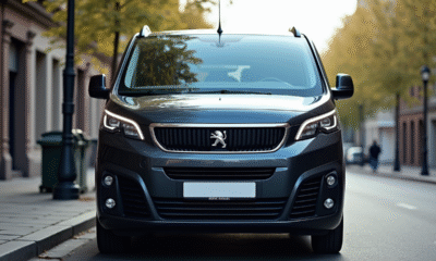 Voiture Peugeot Expert en extérieur en ville vue de face